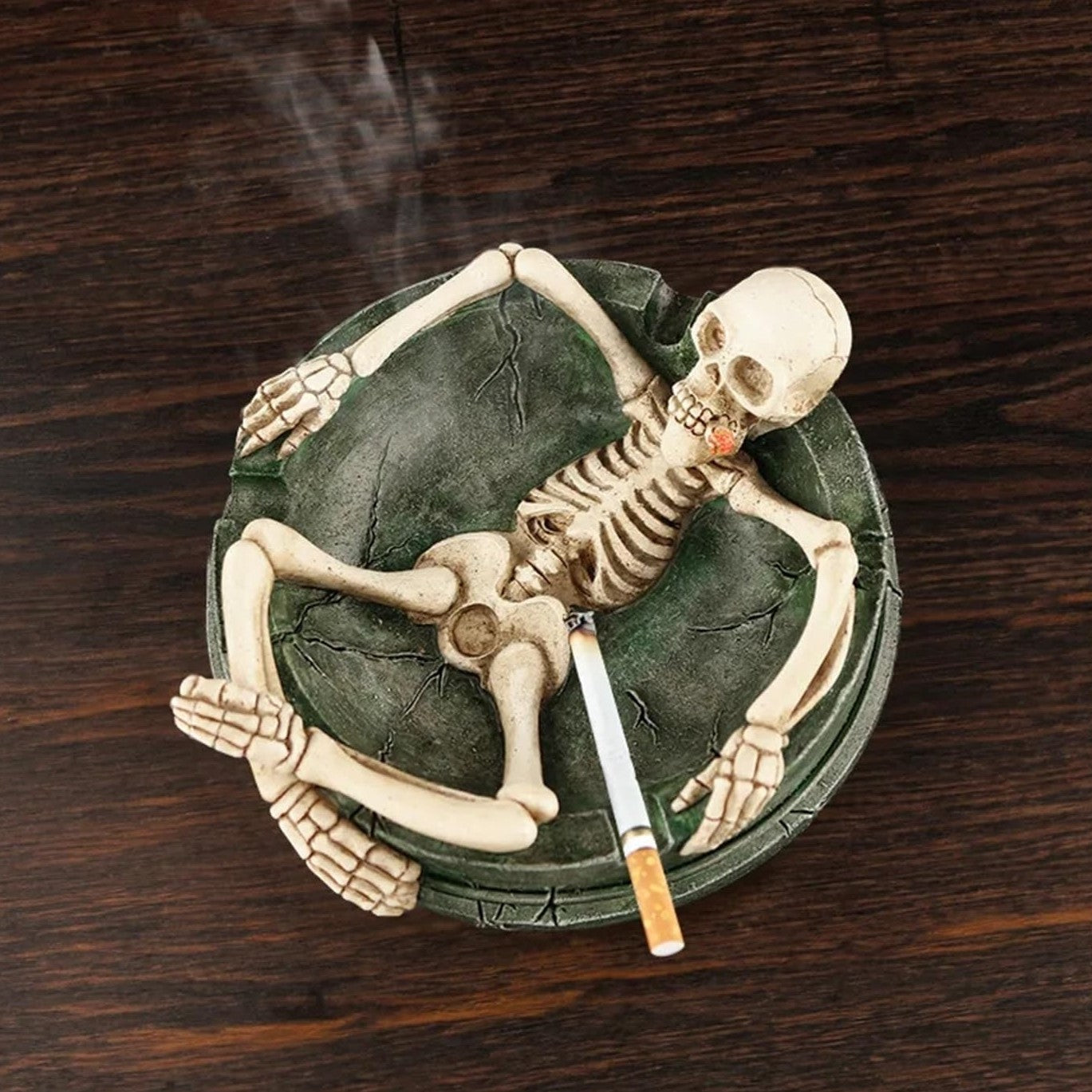 Ash Tray Home Ashtrays for Cigarettes Outdoor Ashtray Creative Personality Skeleton Body Resin Ashtray Home Table Decoration Ornaments