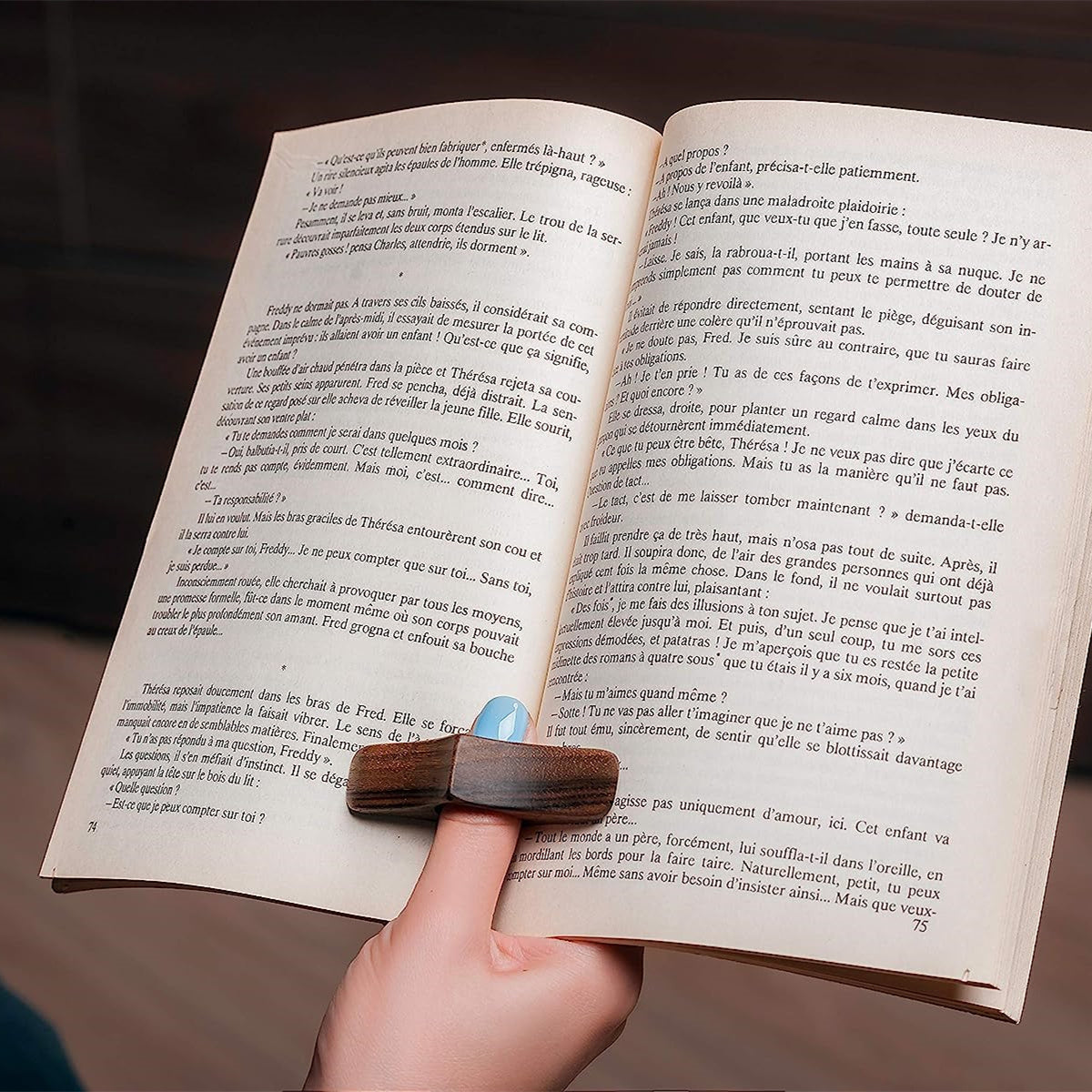 Book Page Holder,Handmade Natural Walnut Thumb Bookmark